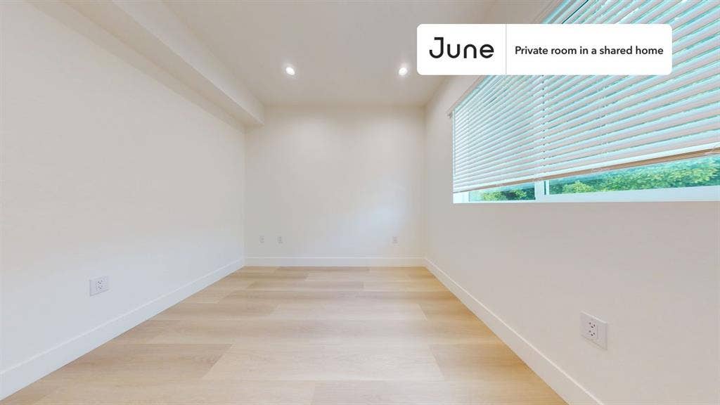 4 BR in Los Angeles