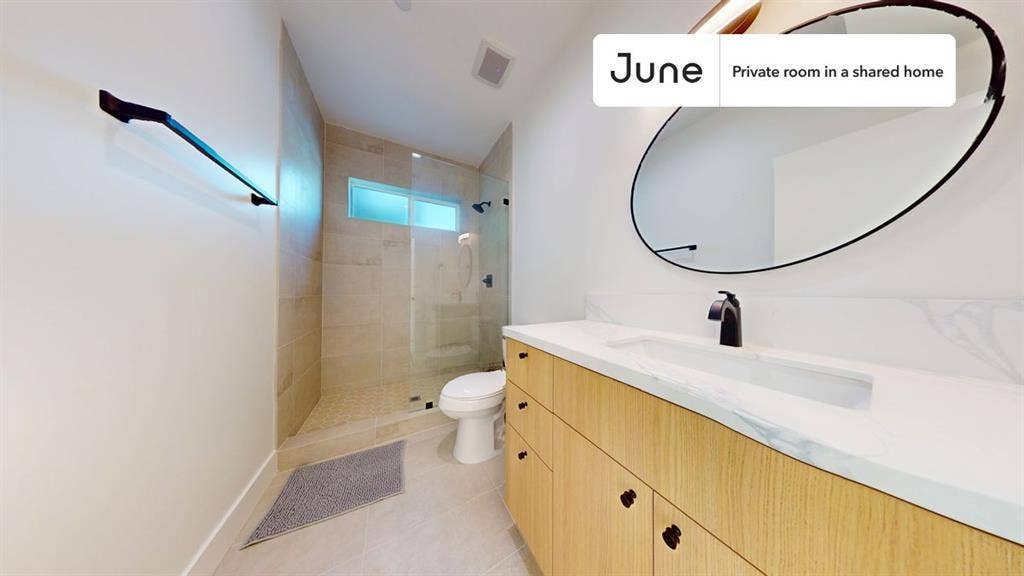 4 BR in Los Angeles