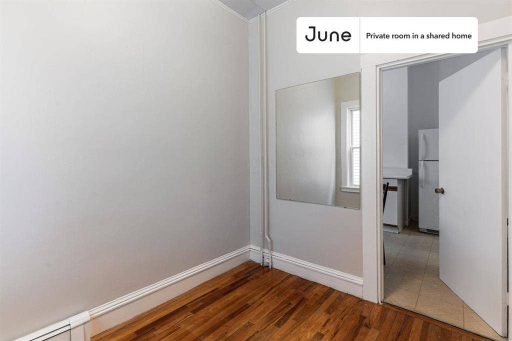 3 BR in Boston