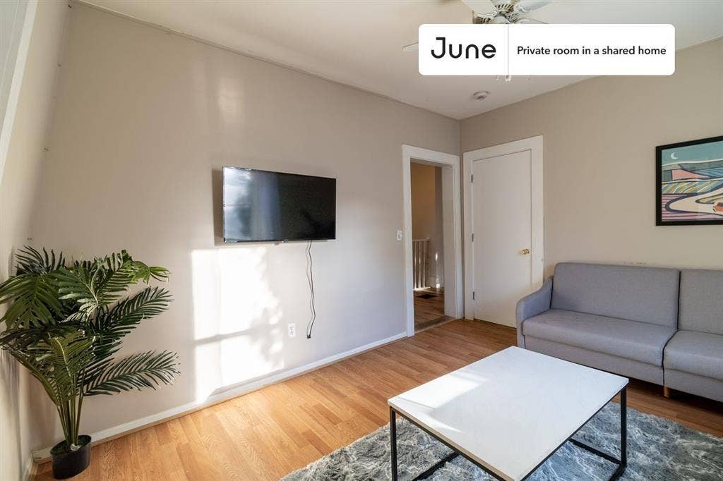 2 BR in Boston