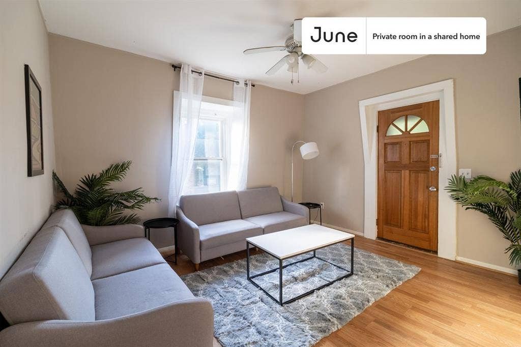 2 BR in Boston
