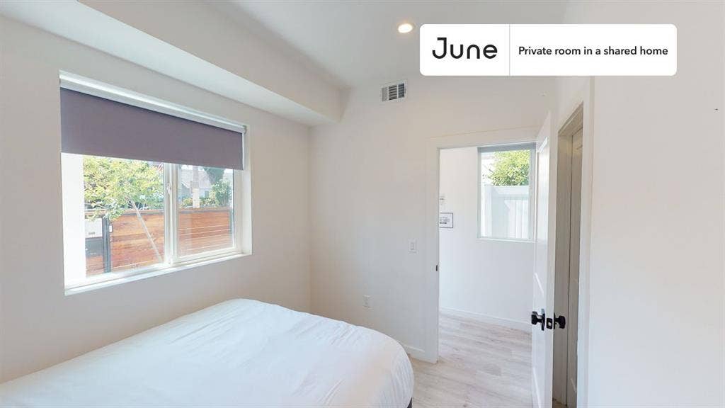 4 BR in Los Angeles