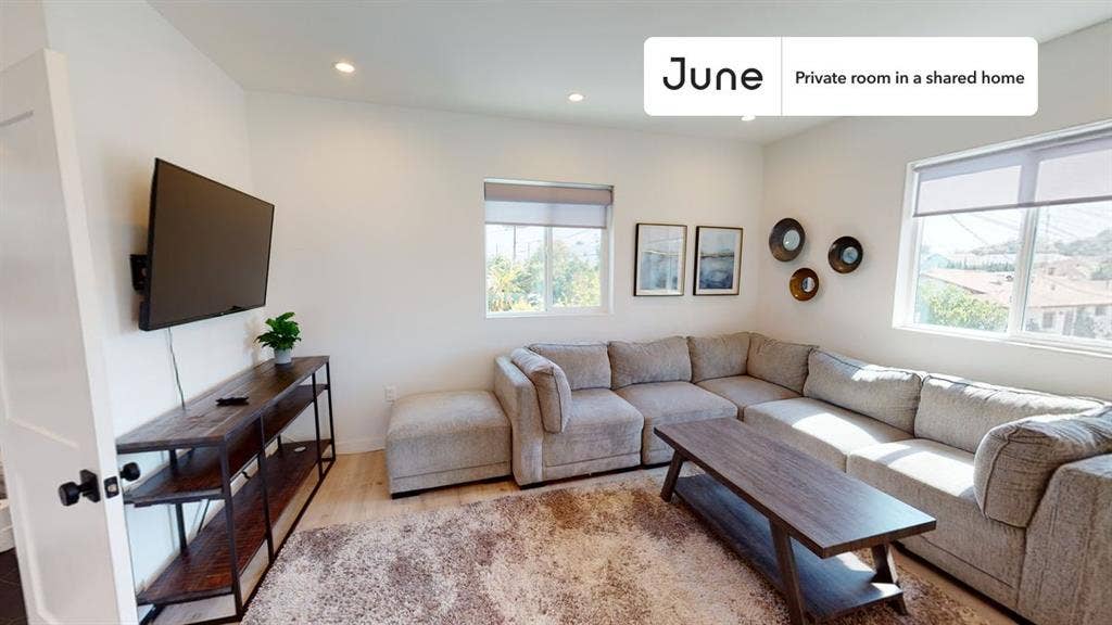 4 BR in Los Angeles