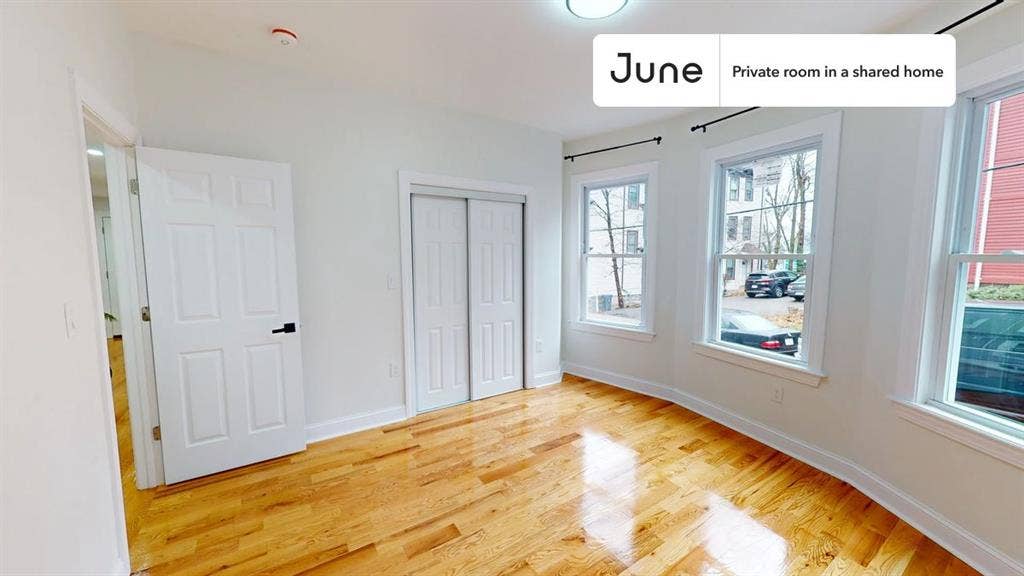 4 BR in Boston