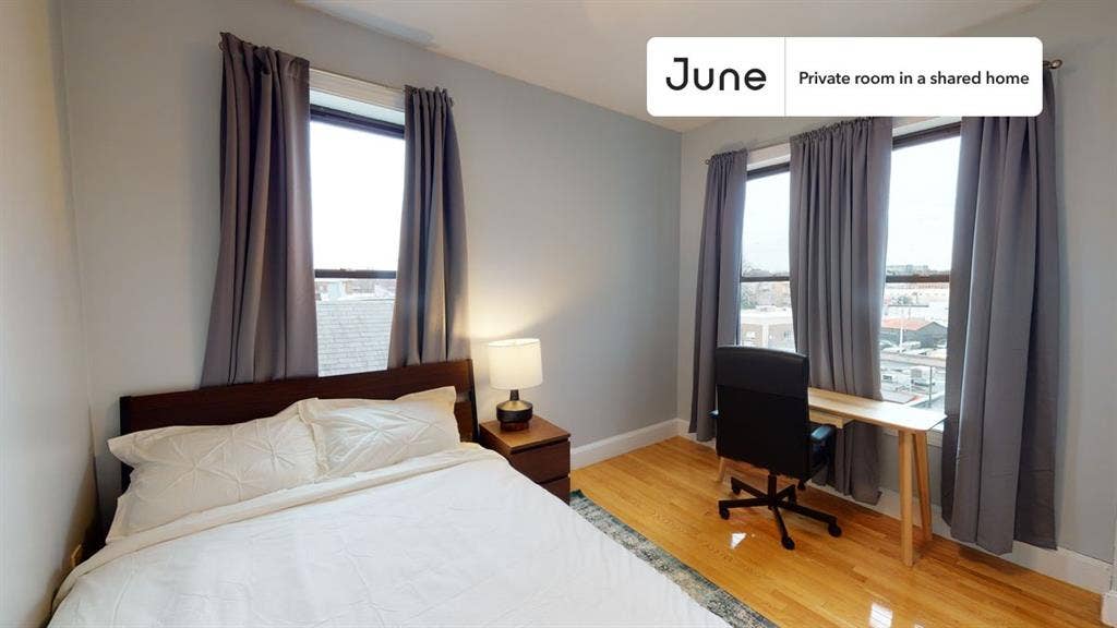 4 BR in Boston