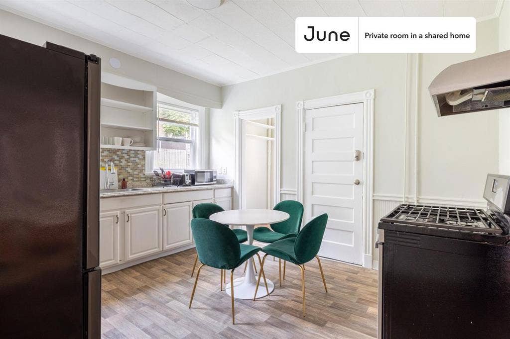 4 BR in Boston