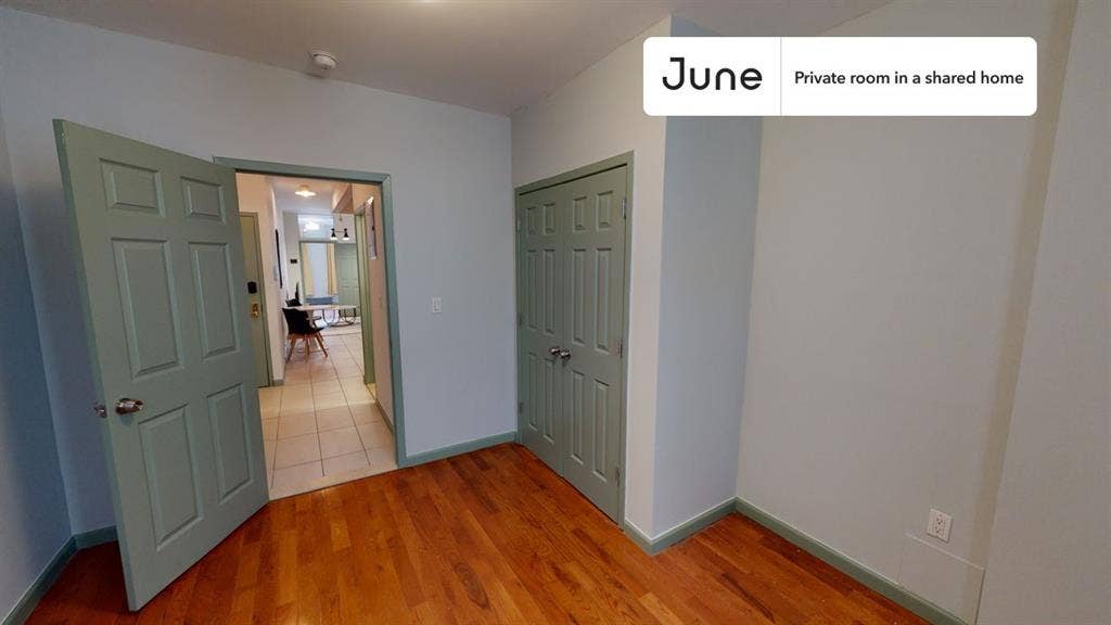 2 BR in New York City