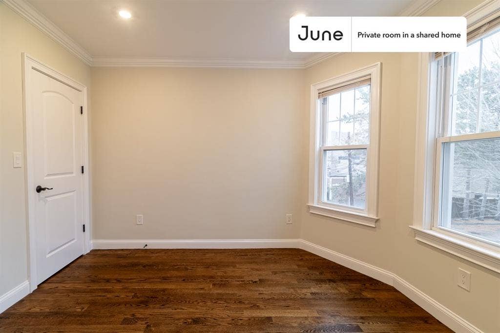 4 BR in Boston
