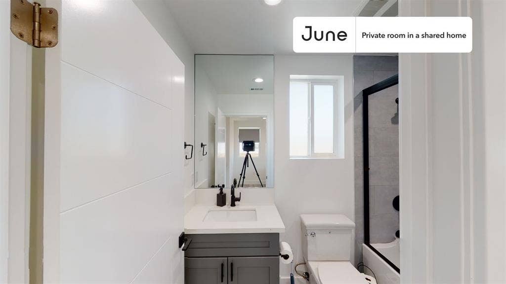 4 BR in Los Angeles