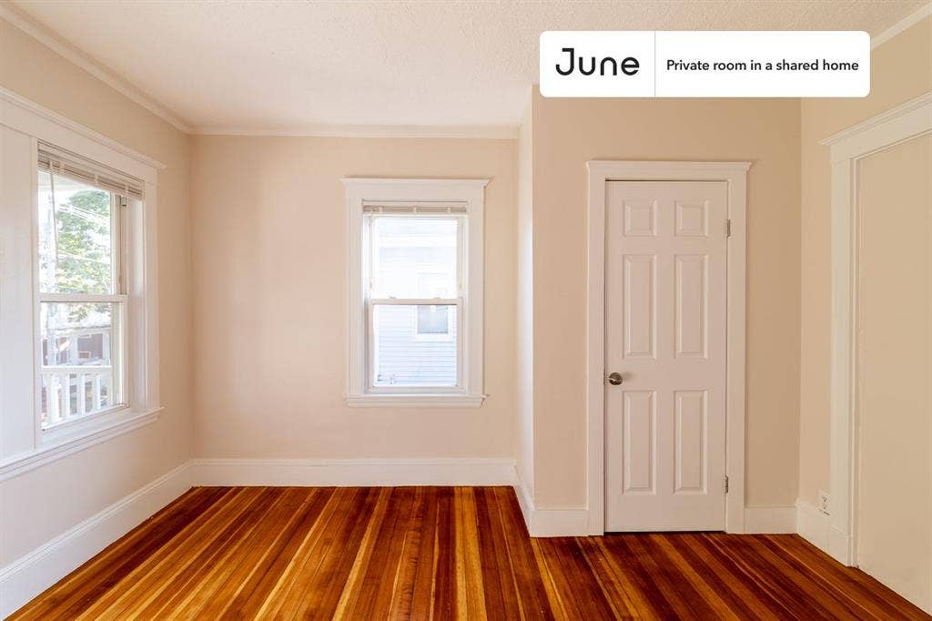 6 BR in Boston