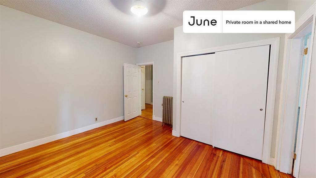 4 BR in Boston