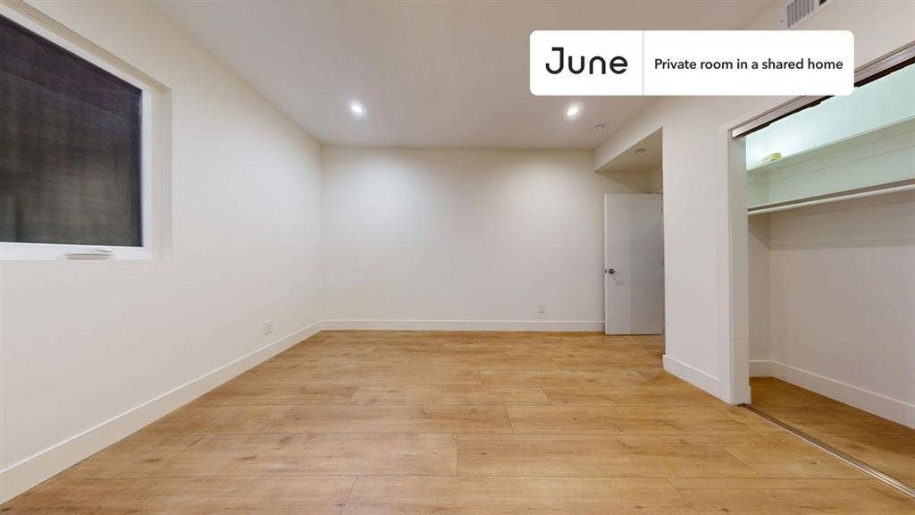 4 BR in Los Angeles