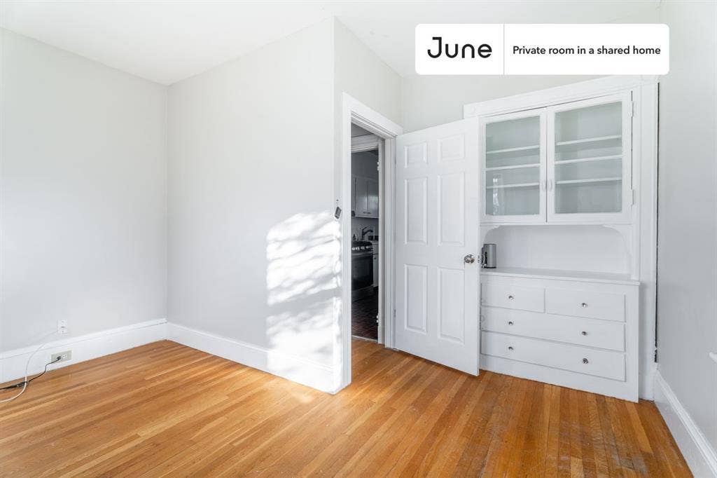 3 BR in Boston
