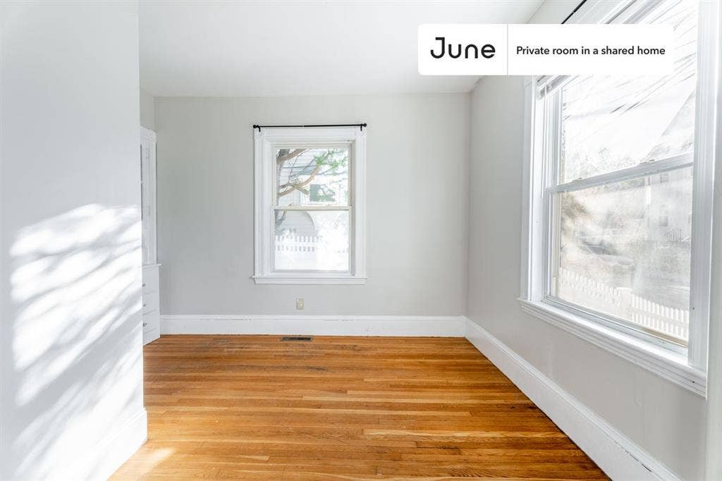 3 BR in Boston