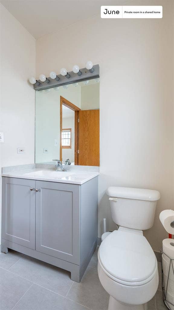 3 BR in Chicago