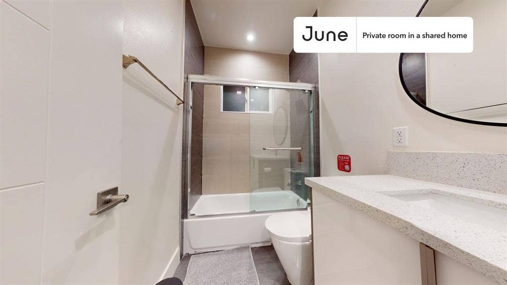4 BR in Los Angeles