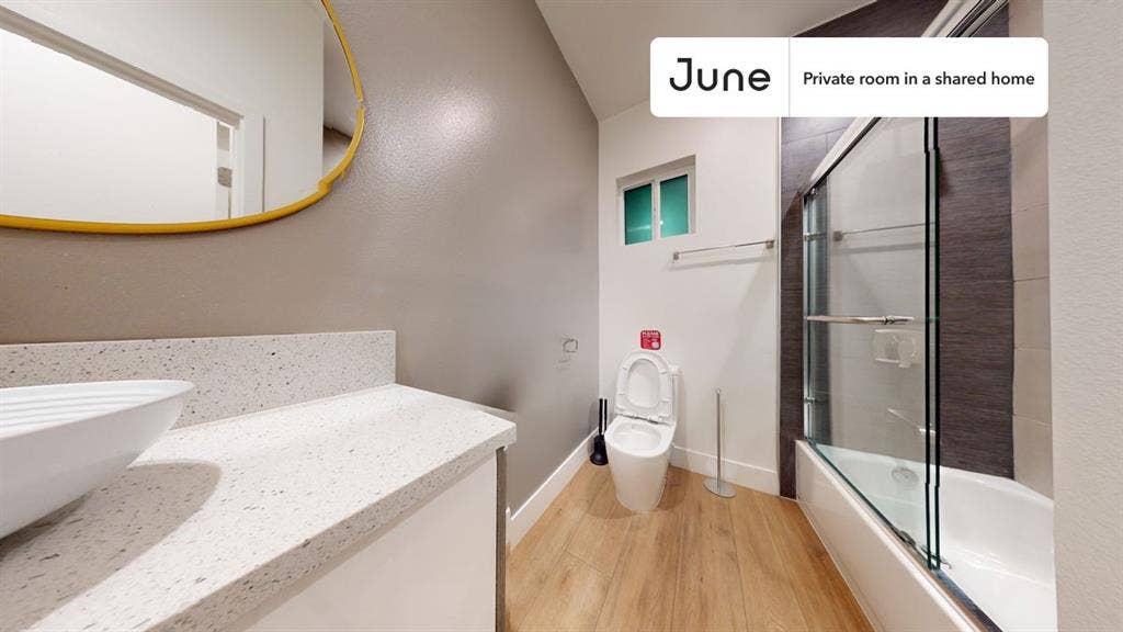 4 BR in Los Angeles