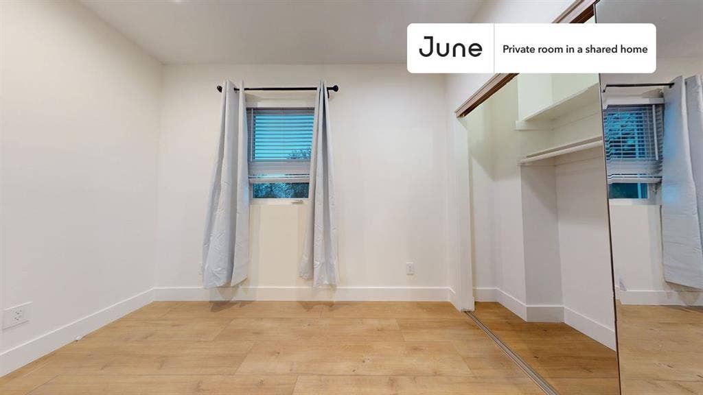 4 BR in Los Angeles