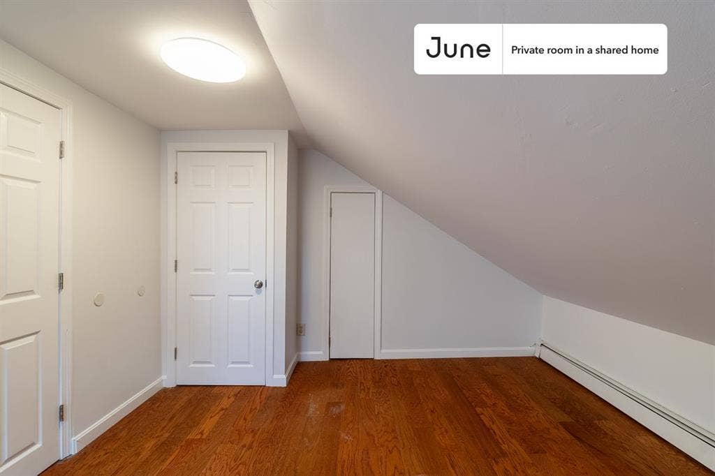 4 BR in Boston