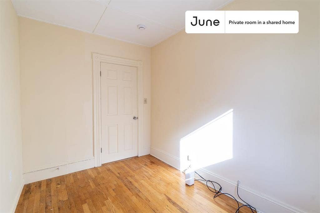 4 BR in Boston