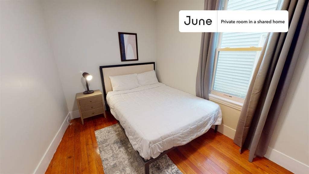4 BR in Boston