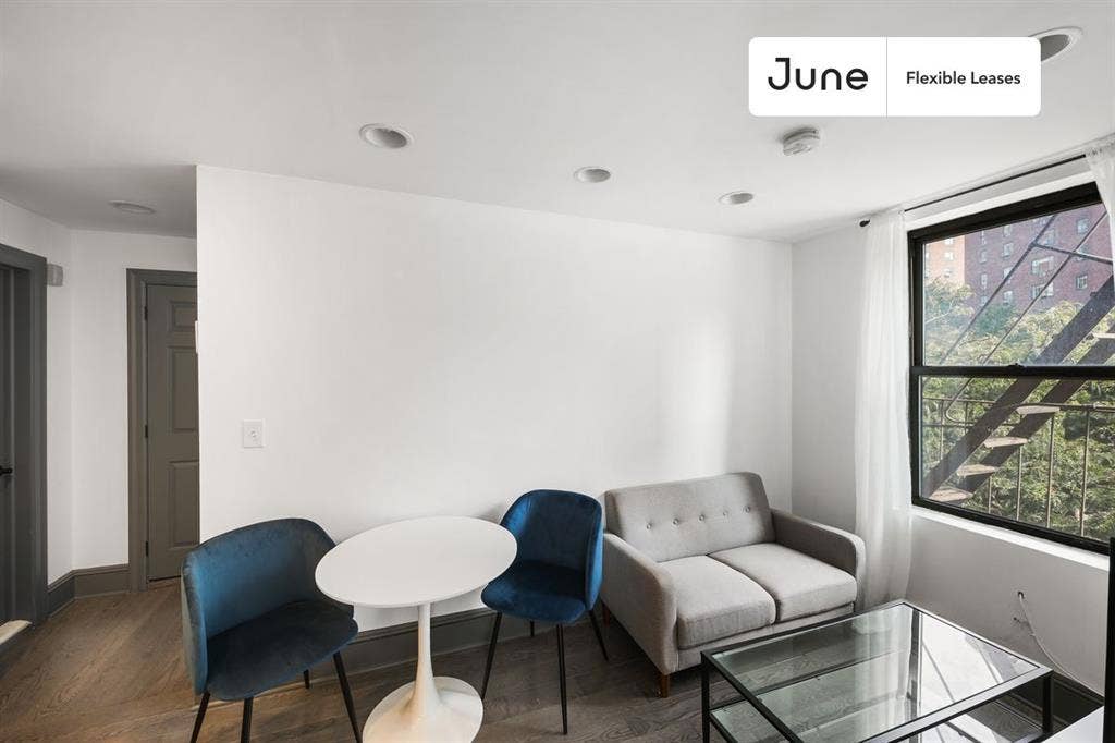 2 BR in New York City