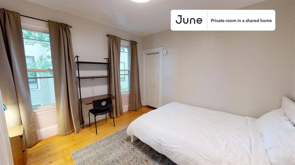 4 BR in Boston