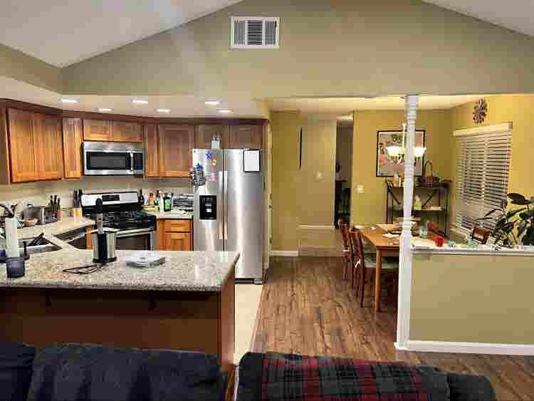 House looking for a third roomy!