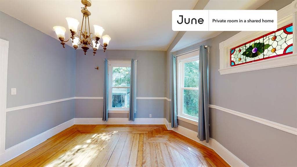 7 BR in Boston