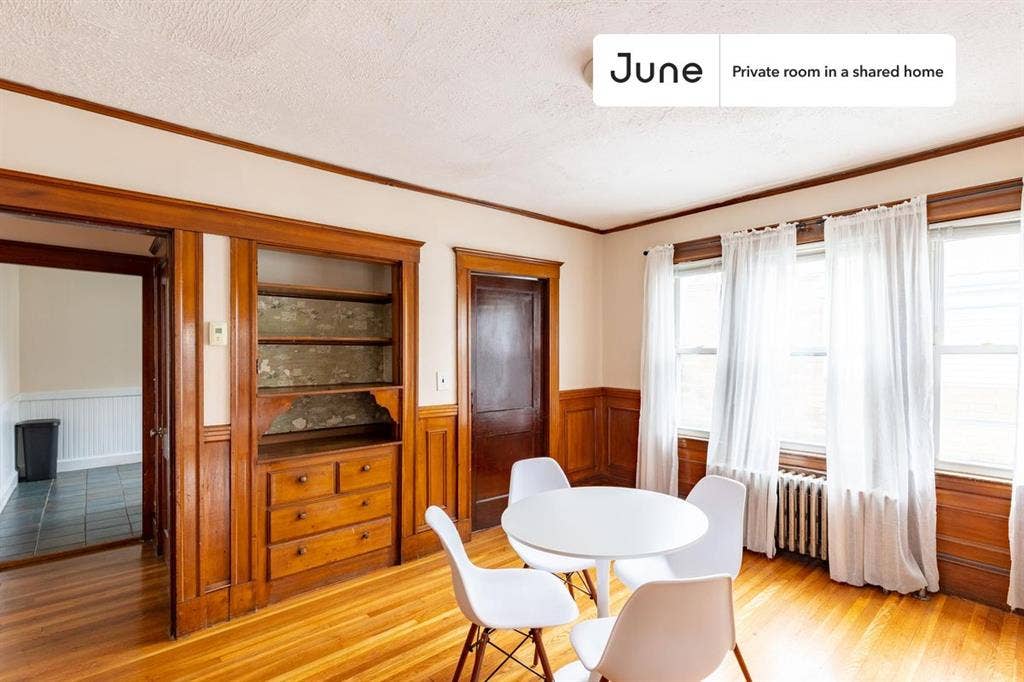 5 BR in Boston