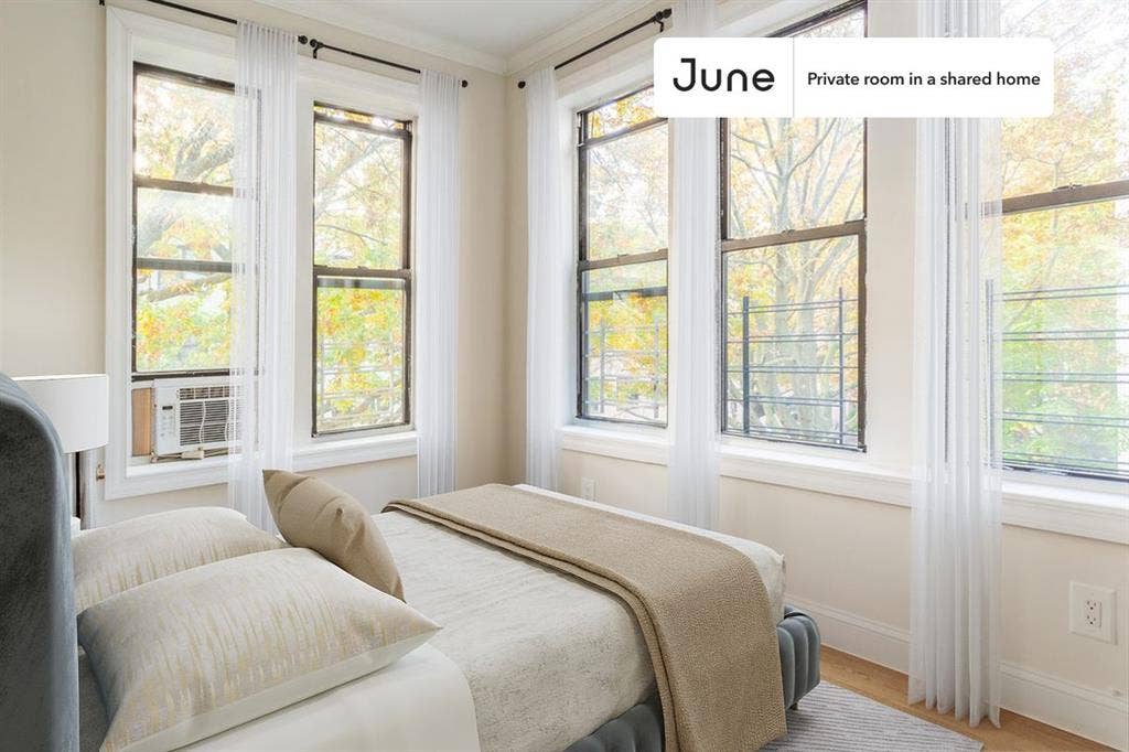 4 BR in New York City