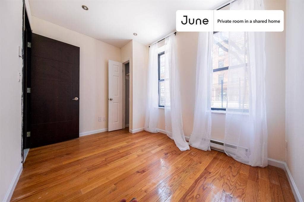 4 BR in New York City