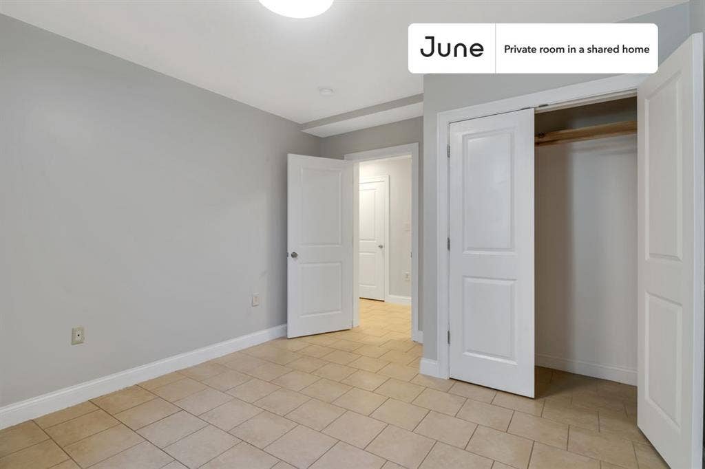 5 BR in Boston