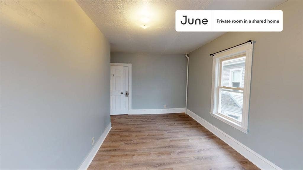 7 BR in Boston