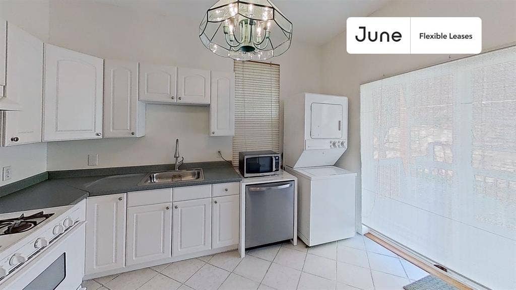 3 BR in Boston