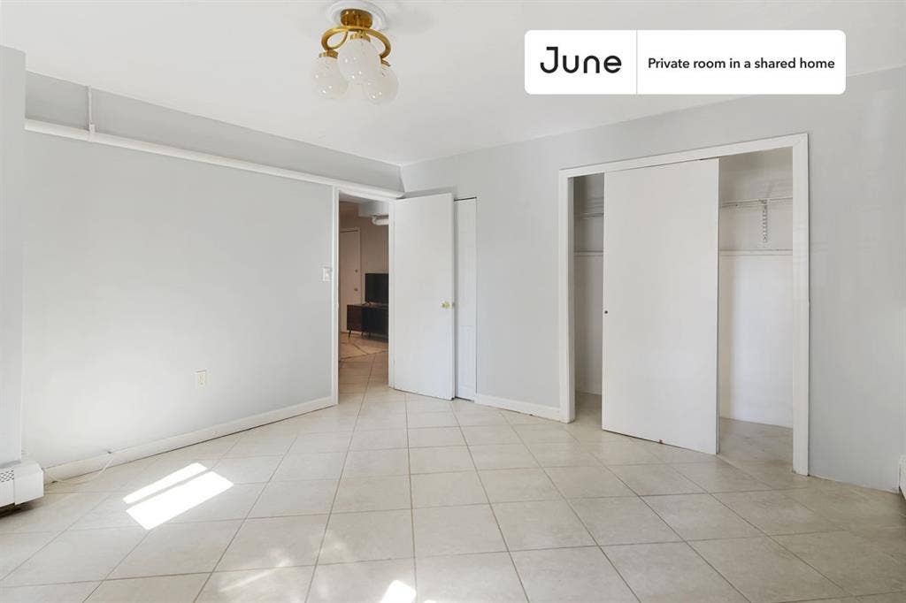 6 BR in Boston