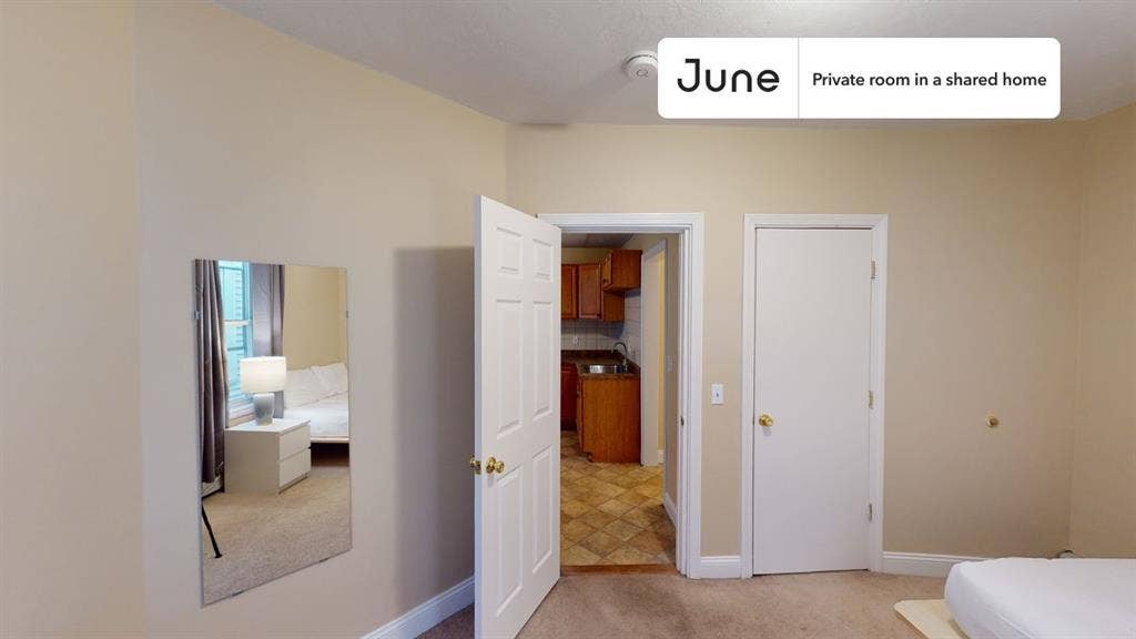 3 BR in Boston