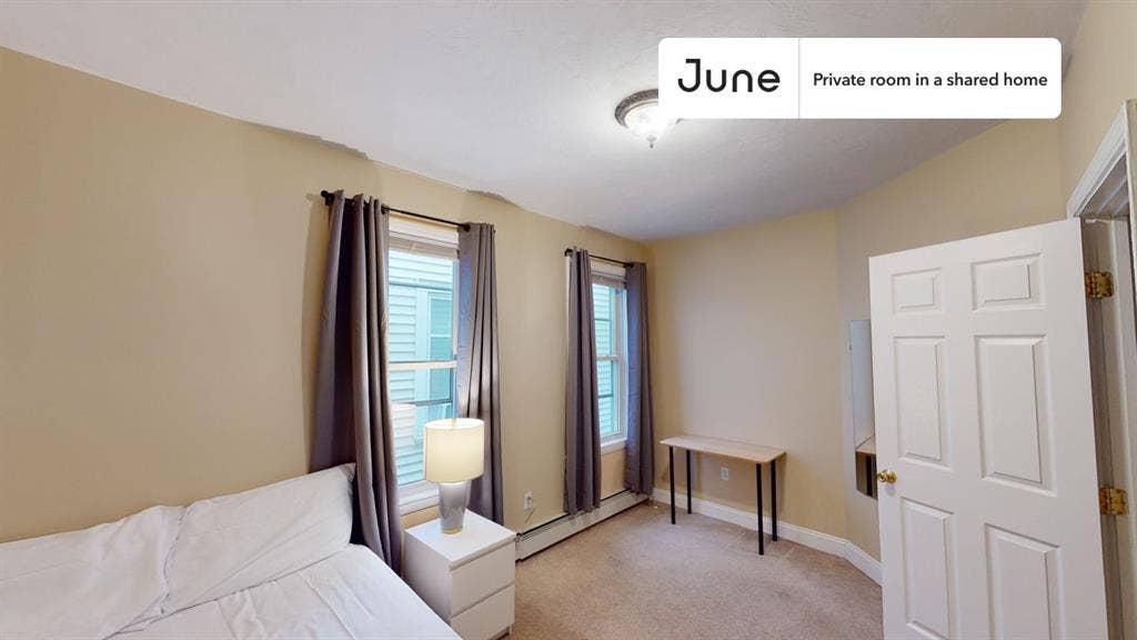 3 BR in Boston