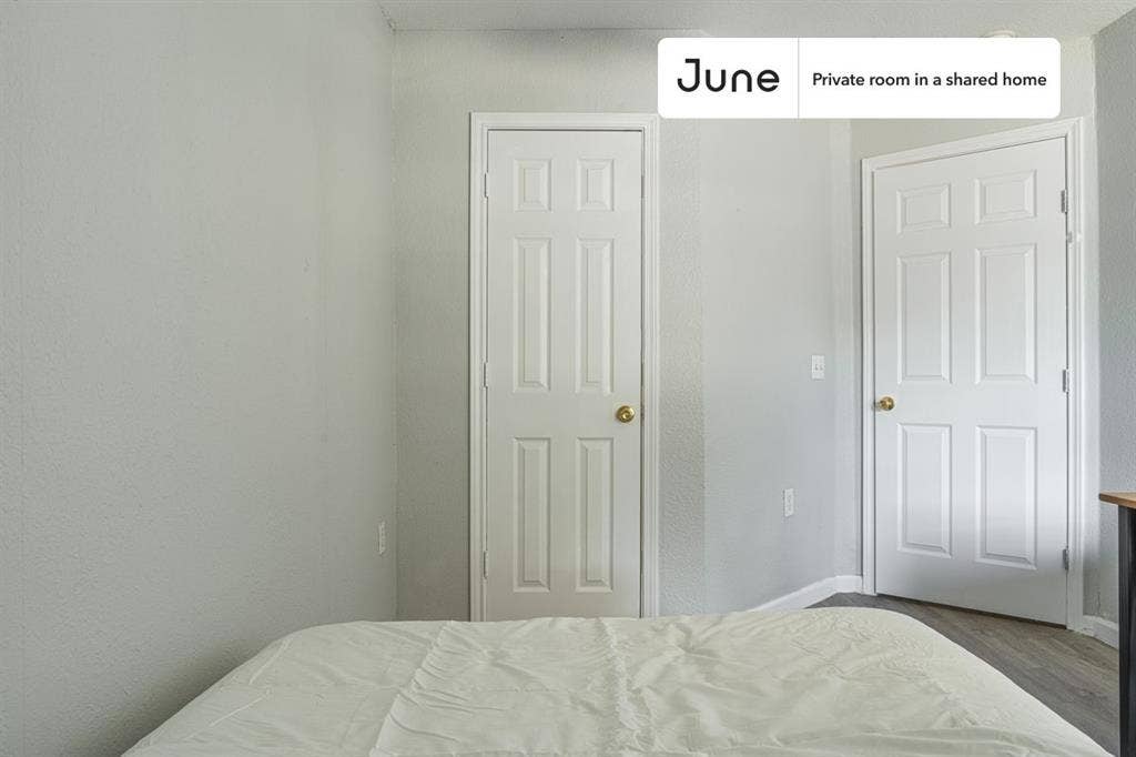 3 BR in Austin