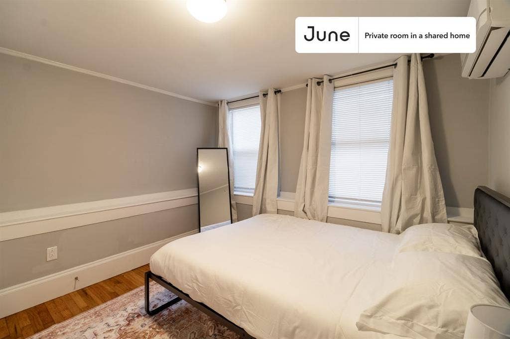 4 BR in Boston