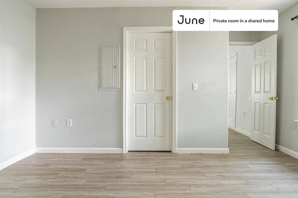 3 BR in Austin