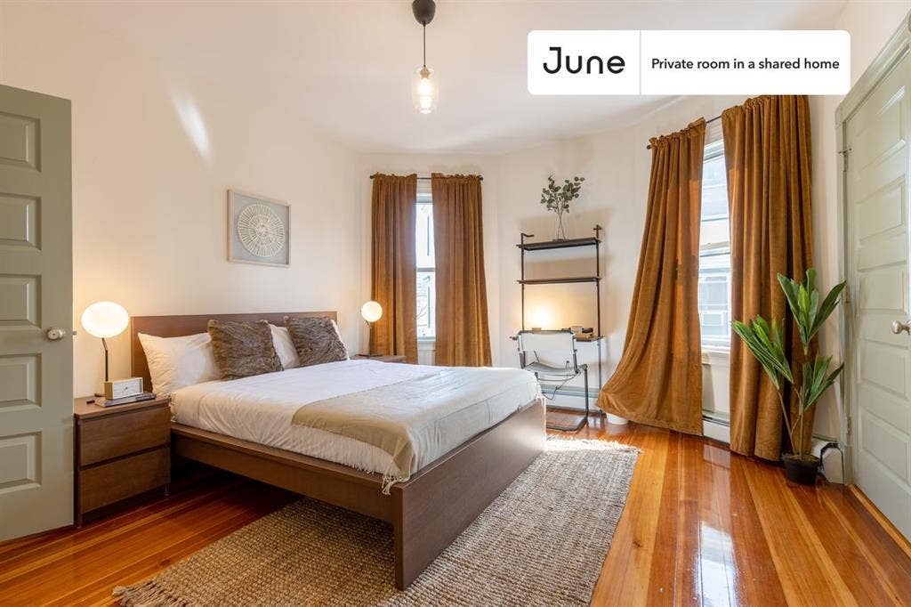 4 BR in Boston