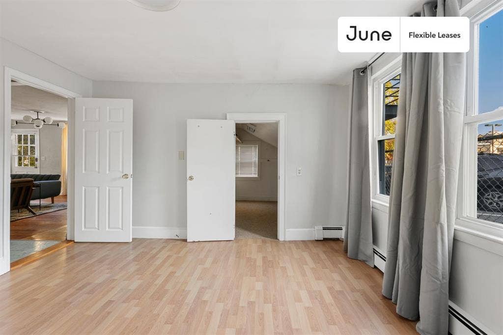 2 BR in Boston