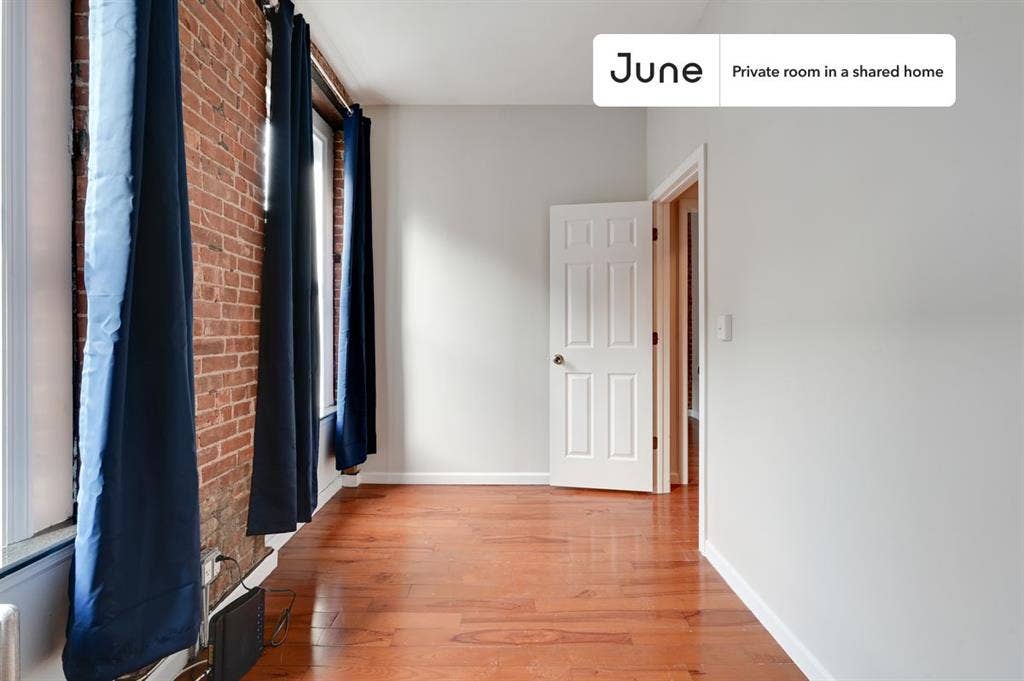 2 BR in New York City