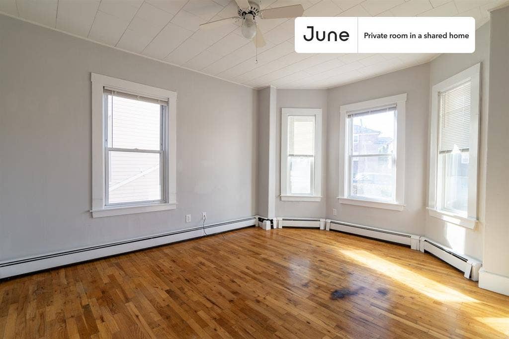 3 BR in Boston