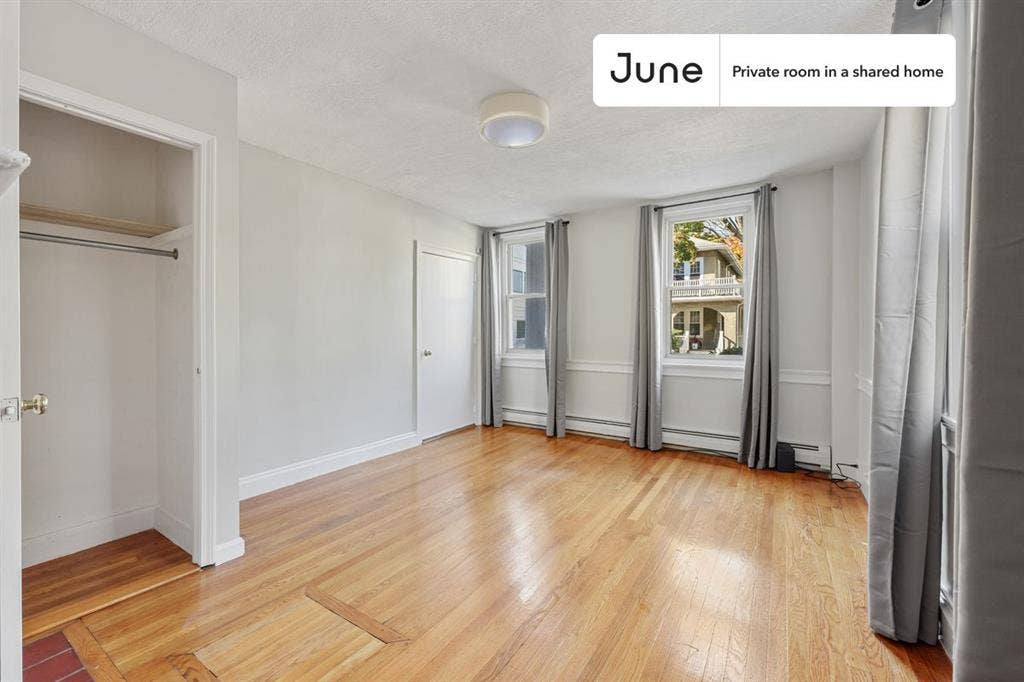 2 BR in Boston