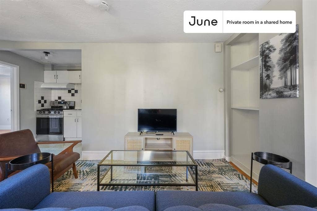 2 BR in Boston