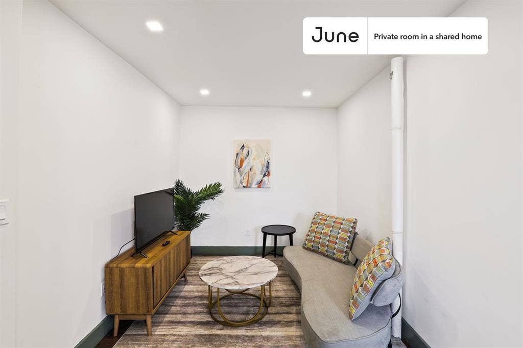 2 BR in New York City