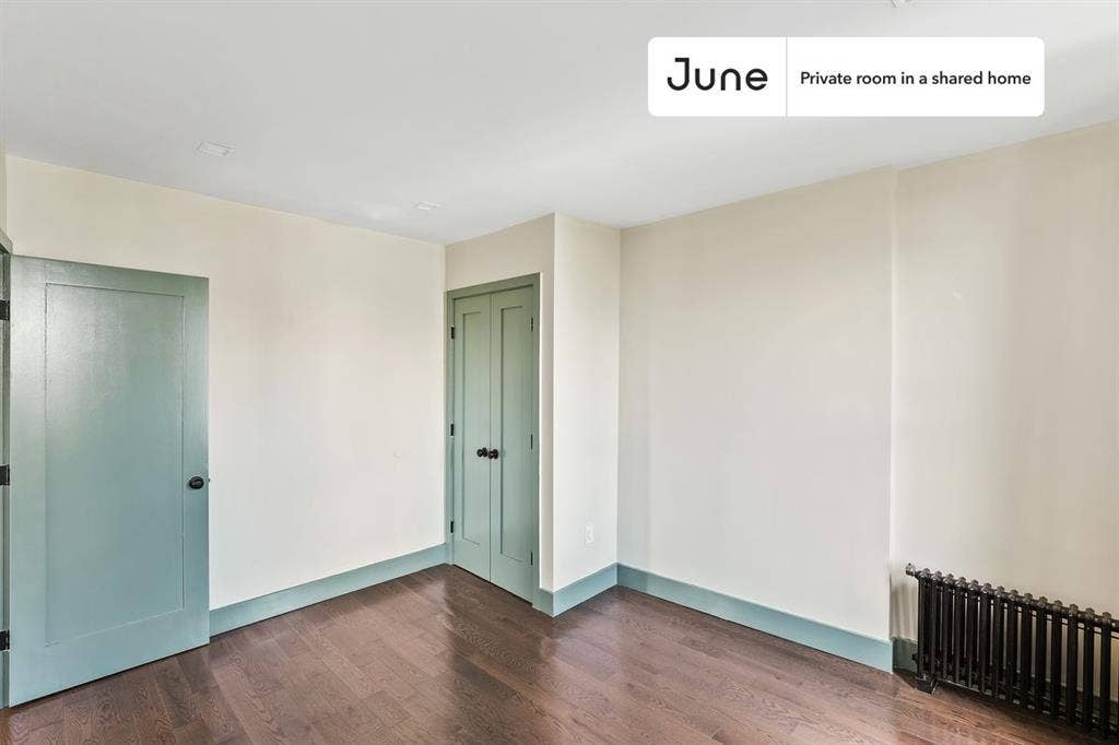 2 BR in New York City