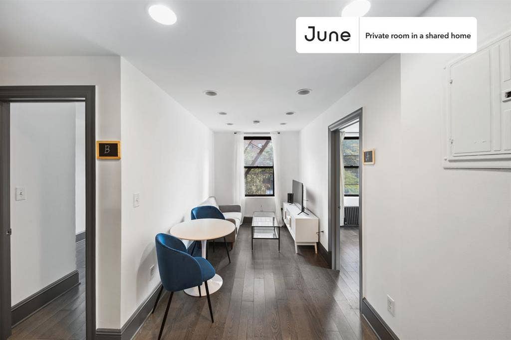 2 BR in New York City